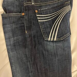 Women 7 for all Mankind dojo jeans!